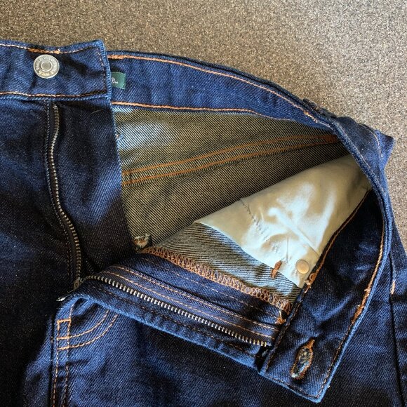 Hi-Rise Cheeky Denim Shorts - Picture 4 of 8